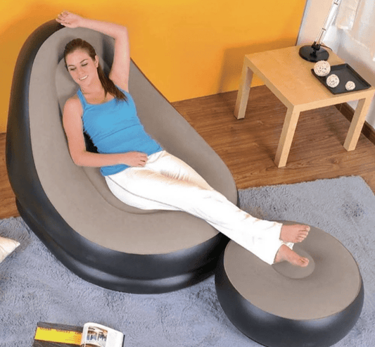 Naduviva fotelja sa osloncem za noge