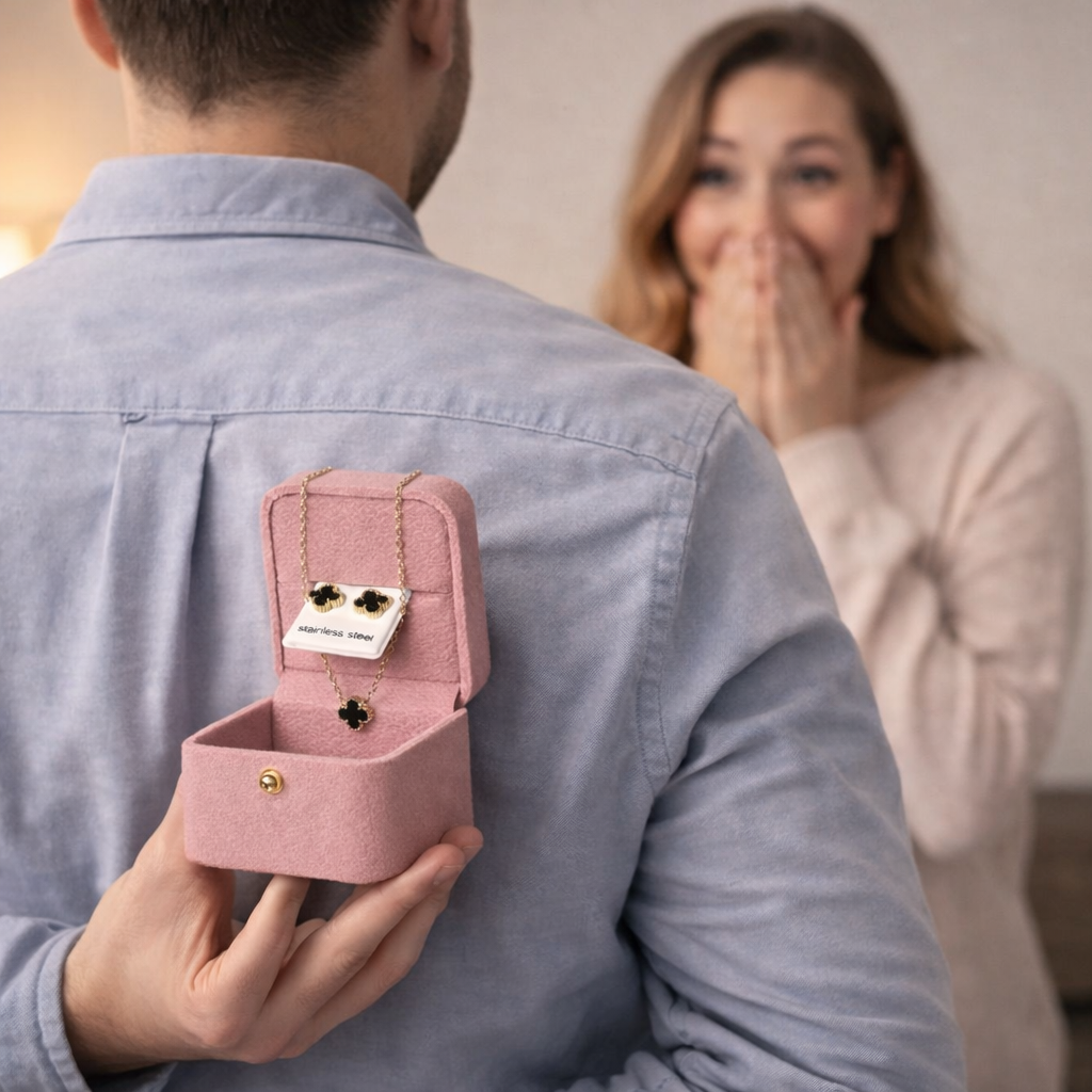 Poklon set mindjuse i lancic u kutijici – idealan poklon za 14. februar i 8. mart