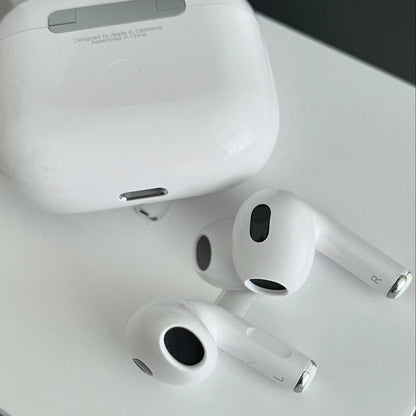 Apple AirPods 3 bežične slušalice u kutijici