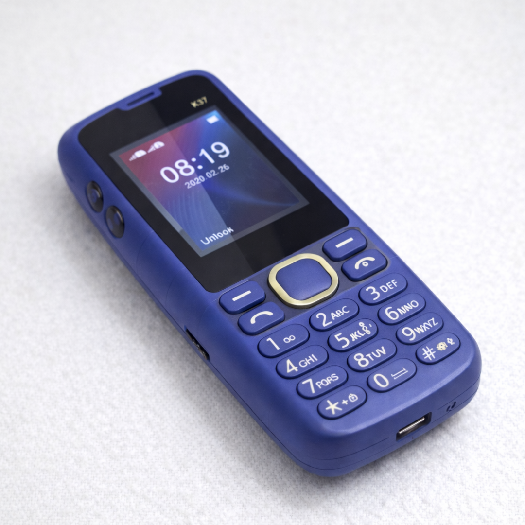 K37 mali GSM telefon u plavoj boji