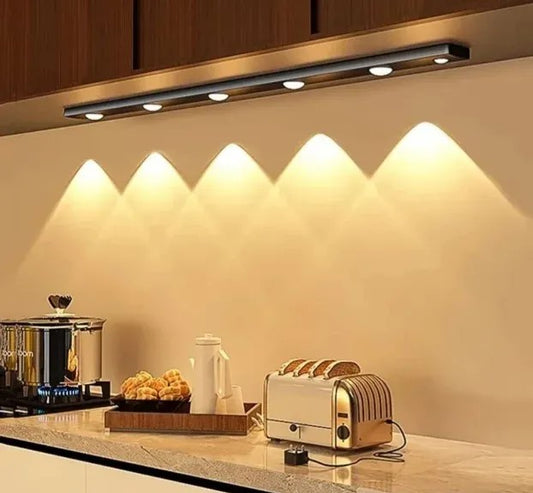 Magnetna LED lampa za hodnik i ormar