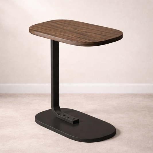 Pomocni sto pored kauca sa metalnom bazom